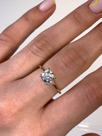 Round Brilliant Solitaire Diamond Engagement Ring