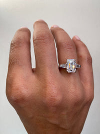 Emerald With Tapered Baguette Side Stones Diamond Engagement Ring