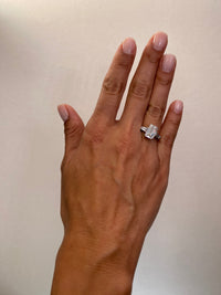 Emerald With Tapered Baguette Side Stones Diamond Engagement Ring