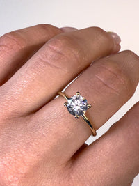 Round Brilliant Solitaire Diamond Engagement Ring
